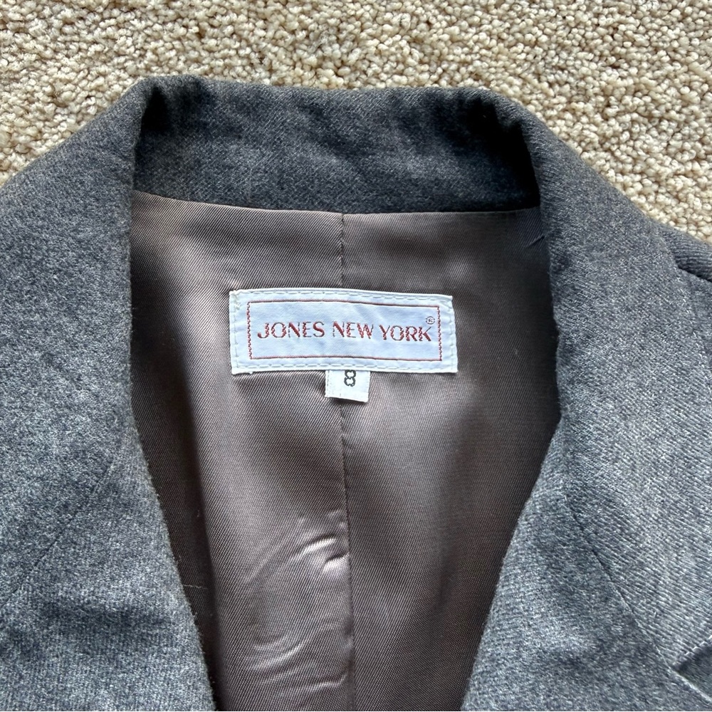 Jones New York Gray Wool Skirt Suit Set Size 8 - Picture 2 of 16